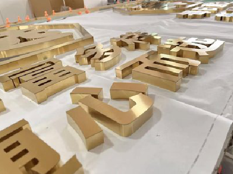 大田拉丝不锈钢字的特点。